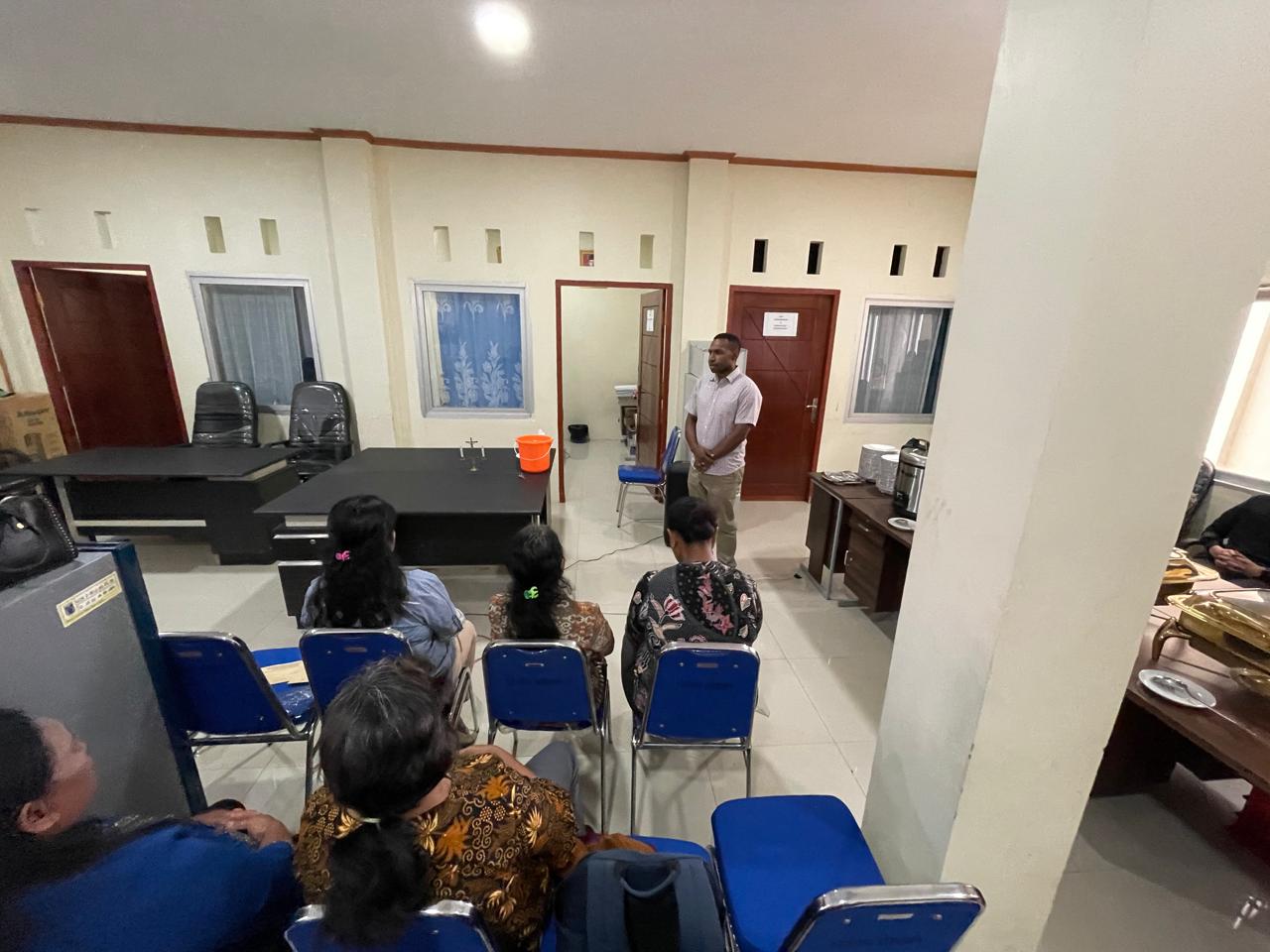 Ibadah Syukur dan Pemberkatan Ruang Kerja Bpk. Heri Hesegem 10 Mei 2025